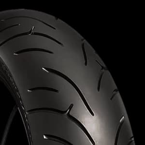 BRIDGESTONE Battlax BT-023