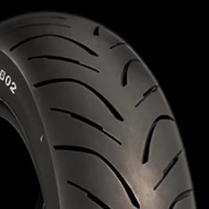 BRIDGESTONE Hoop B02